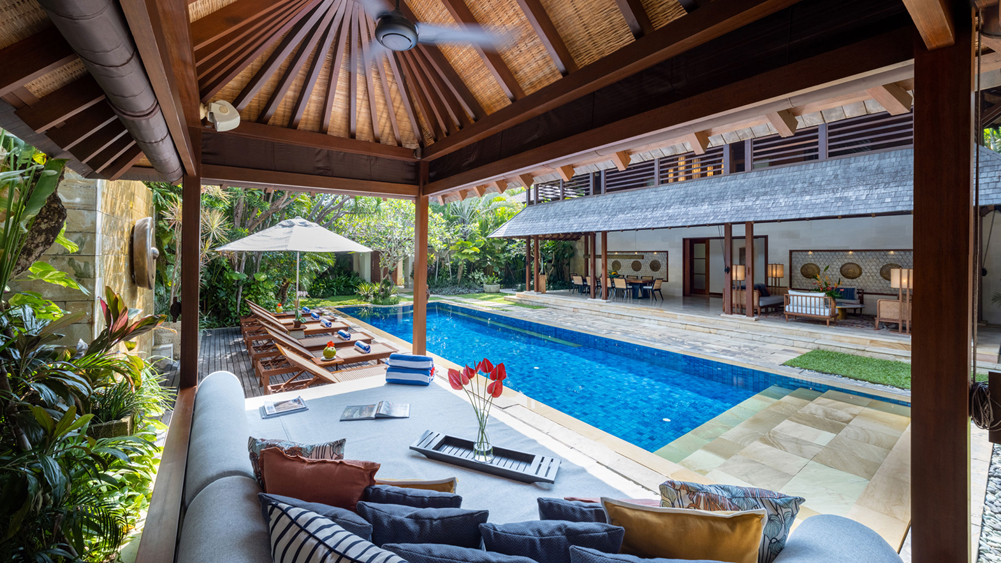 Villa Windu Sari - Airy poolside bale